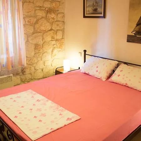 Jordan's Stone House * Siviri