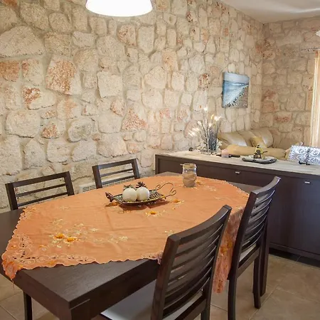Jordan's Stone House Siviri
