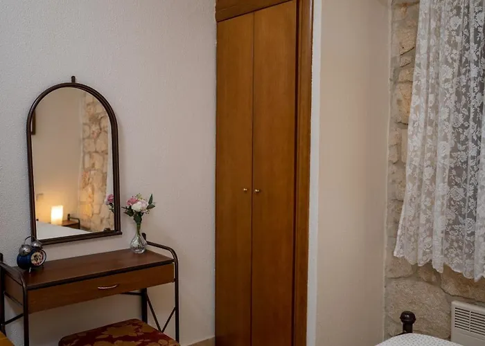 Jordan's Stone House Siviri