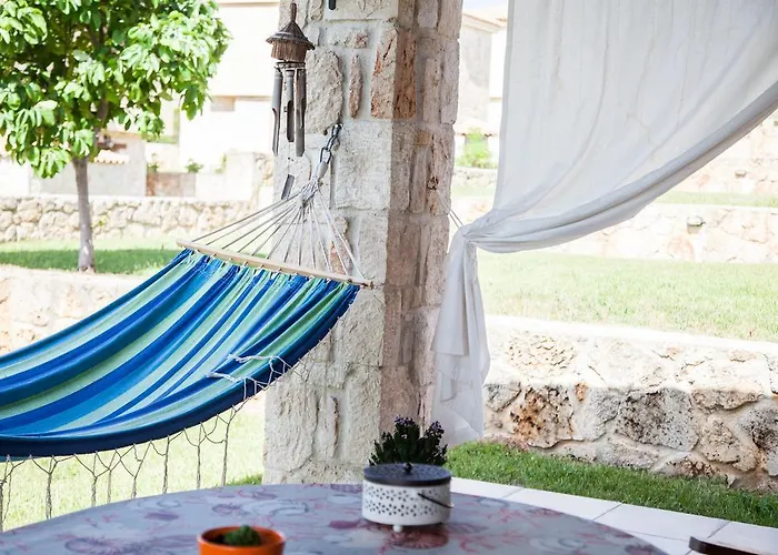 Jordan's Stone House * Siviri